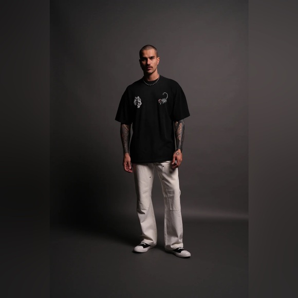 SCORPION ROSE "PREMIUM" OVERSIZED TEE IN BLACK SPINE SUN FADE - Picture 6 of 6